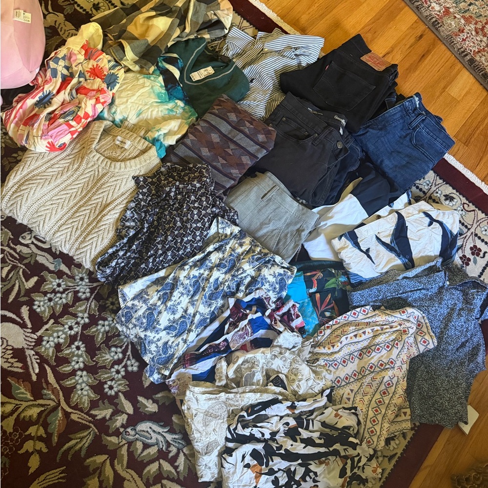 22 pieces of M men’s clothing